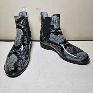 A New Day Snake Print Chelsea Ankle Rain Boots | Women’s Size 6